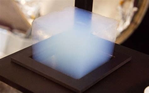  Aerogel: Un matériau étonnant pour l'isolation thermique et acoustique de pointe !